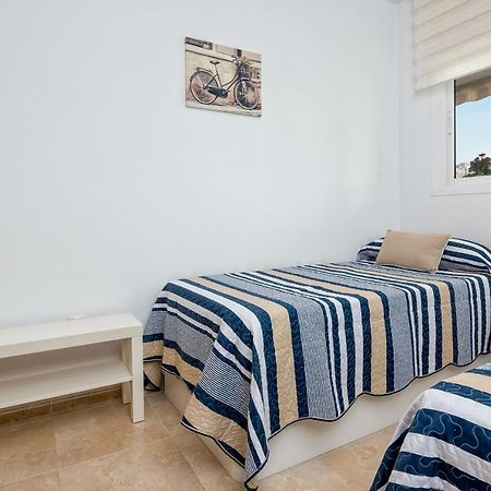 Wintowinrentals Best Location, Beach, Pool & Parking Rincón de la Victoria Extérieur photo